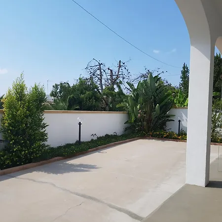 Apartment Valeria 1 *